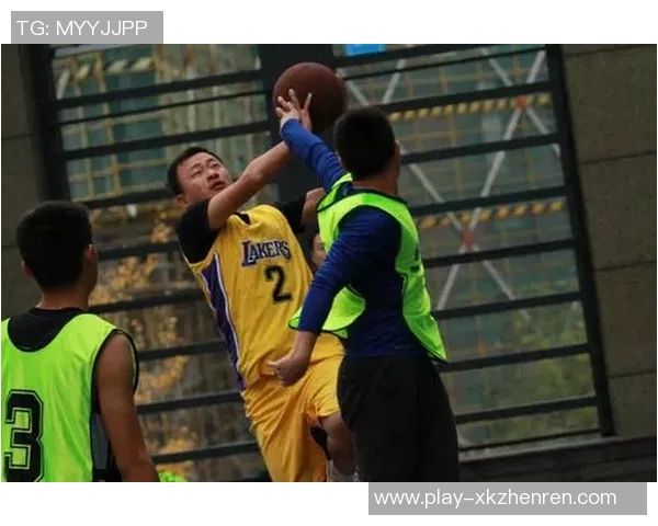 篮球飞马与自由的激情碰撞探索运动精神与团队合作的完美结合 篮球飞马与自由的激情碰撞探索运动精神与团队合作的完美结合